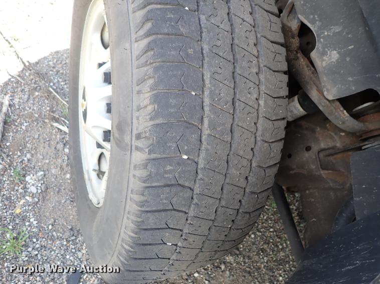 image for item DF1028 2011 Chevrolet Silverado 2500HD Ext. Cab pickup truck