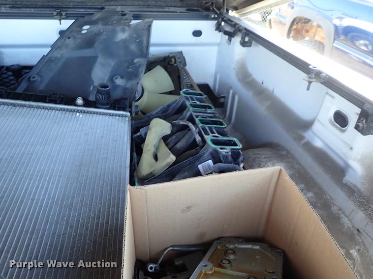 image for item DF1028 2011 Chevrolet Silverado 2500HD Ext. Cab pickup truck