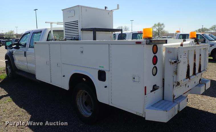 image for item DF1029 2008 Ford F550 Super Duty XL Crew Cab utility truck