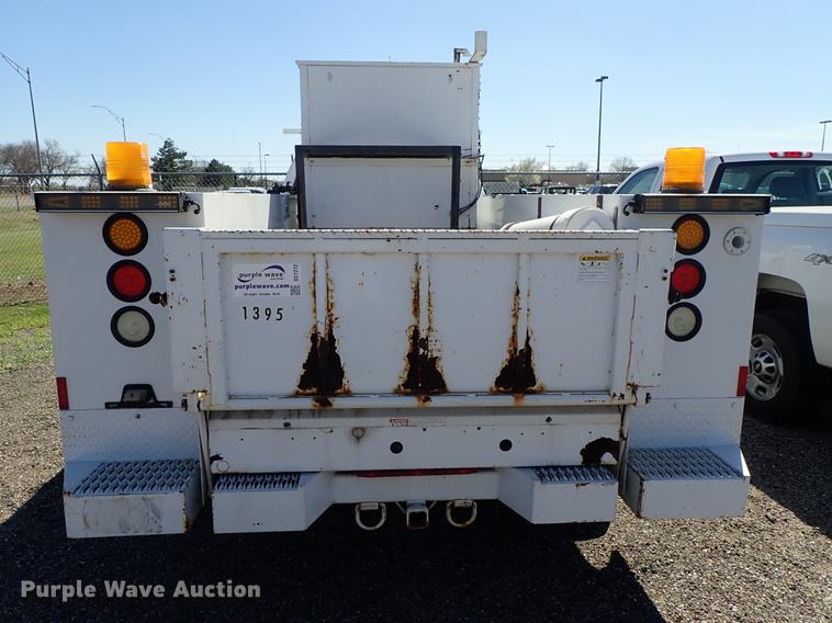 image for item DF1029 2008 Ford F550 Super Duty XL Crew Cab utility truck