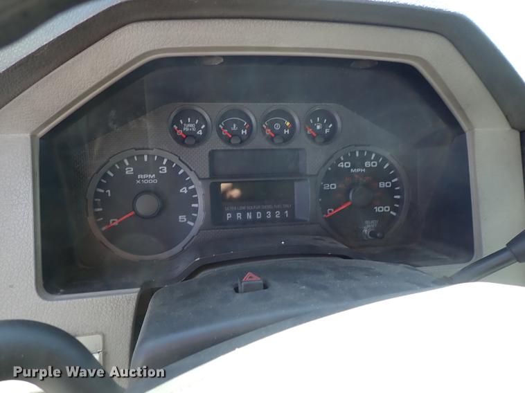 image for item DF1029 2008 Ford F550 Super Duty XL Crew Cab utility truck