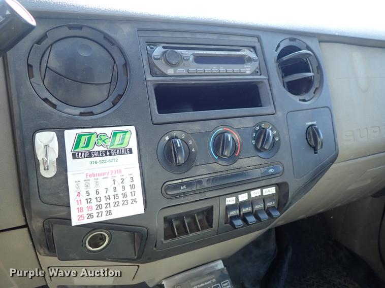 image for item DF1029 2008 Ford F550 Super Duty XL Crew Cab utility truck