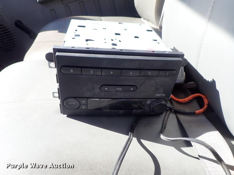 image for item DF1029 2008 Ford F550 Super Duty XL Crew Cab utility truck