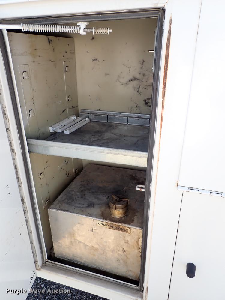 image for item DF1029 2008 Ford F550 Super Duty XL Crew Cab utility truck