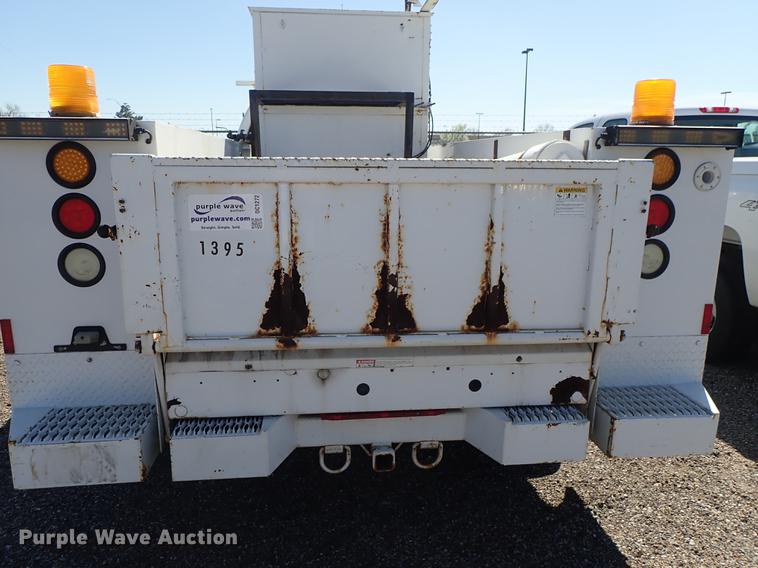 image for item DF1029 2008 Ford F550 Super Duty XL Crew Cab utility truck