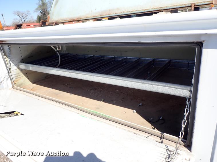 image for item DF1029 2008 Ford F550 Super Duty XL Crew Cab utility truck