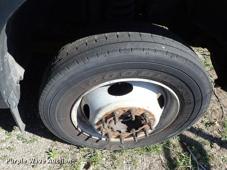 image for item DF1029 2008 Ford F550 Super Duty XL Crew Cab utility truck