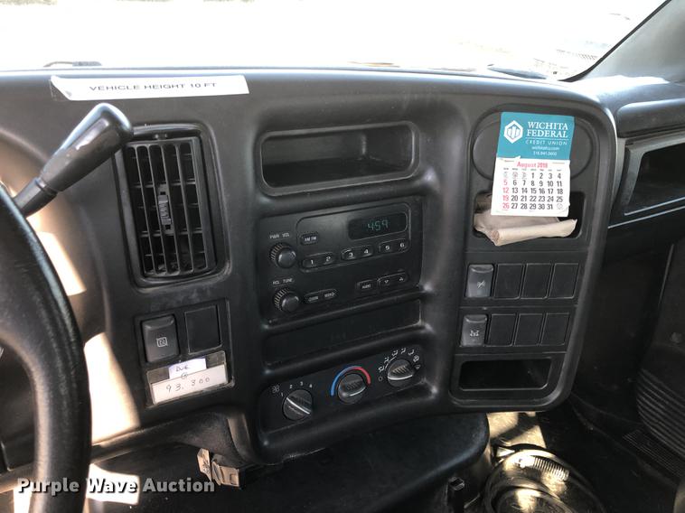 image for item DF1034 2005 Chevrolet C4500 dump truck