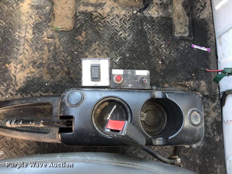 image for item DF1034 2005 Chevrolet C4500 dump truck