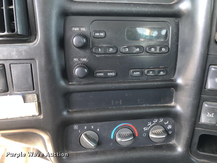 image for item DF1034 2005 Chevrolet C4500 dump truck