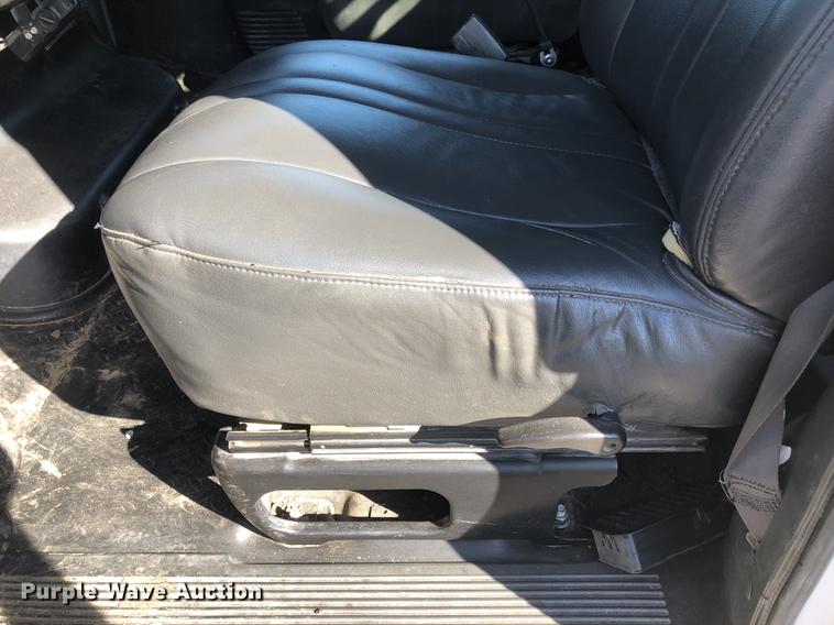 image for item DF1034 2005 Chevrolet C4500 dump truck