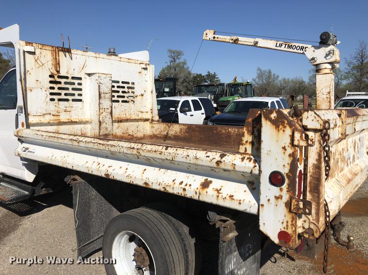 image for item DF1034 2005 Chevrolet C4500 dump truck