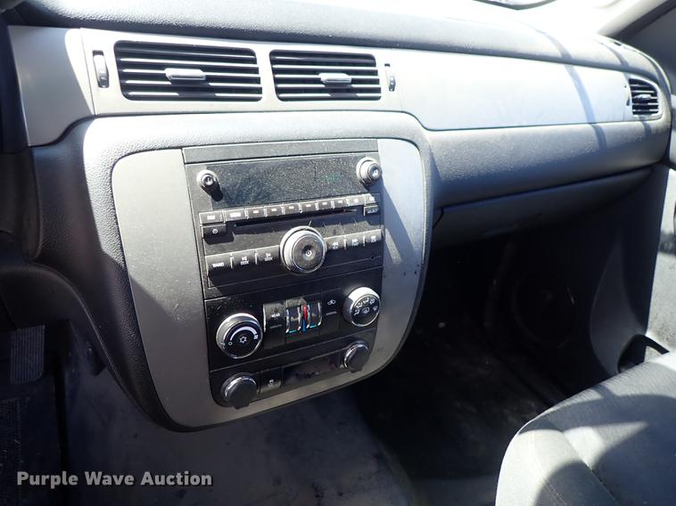 image for item DF1040 2013 Chevrolet Tahoe Police SUV