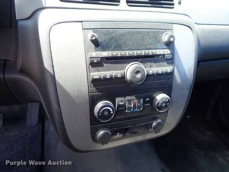 image for item DF1040 2013 Chevrolet Tahoe Police SUV