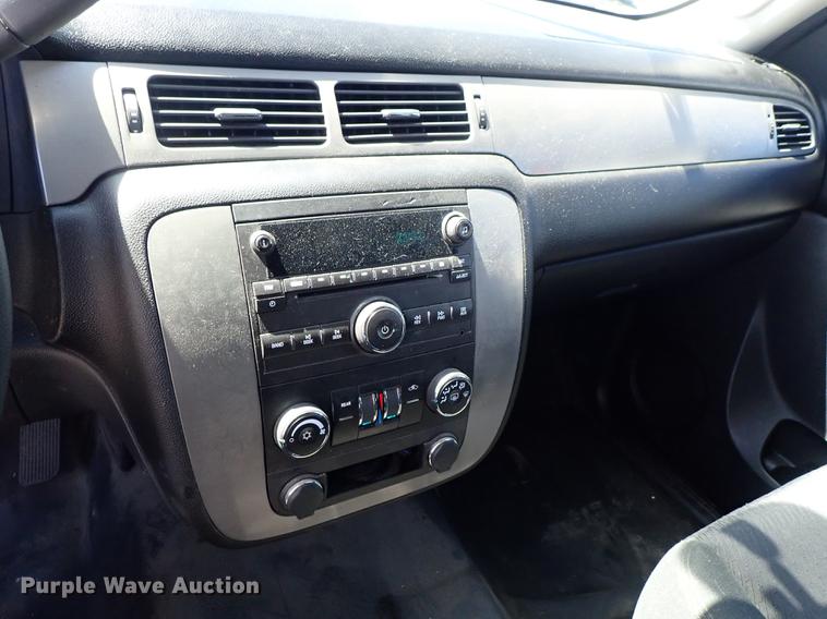 image for item DF1041 2014 Chevrolet Tahoe Police SUV