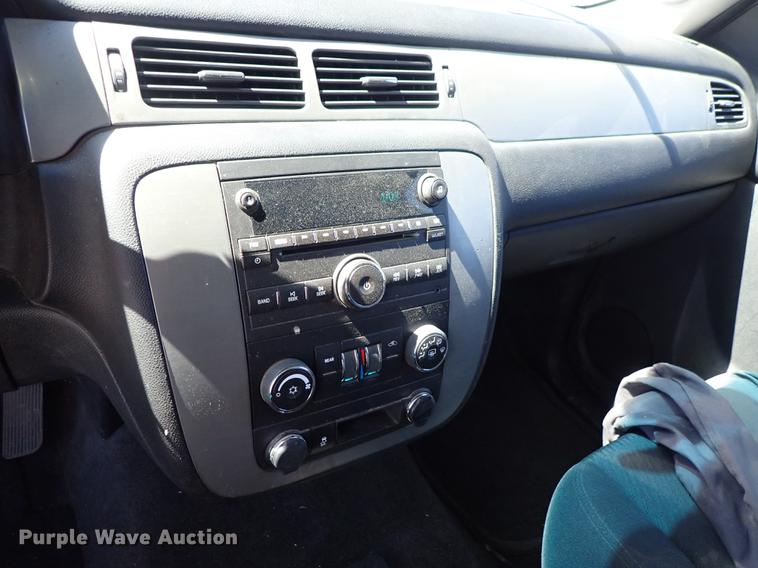 image for item DF1042 2013 Chevrolet Tahoe SUV