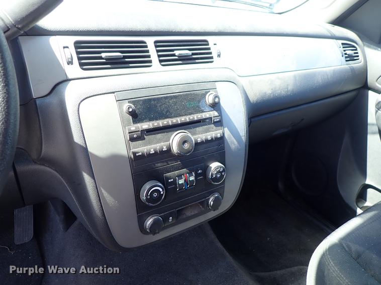 image for item DF1043 2012 Chevrolet Tahoe Police SUV