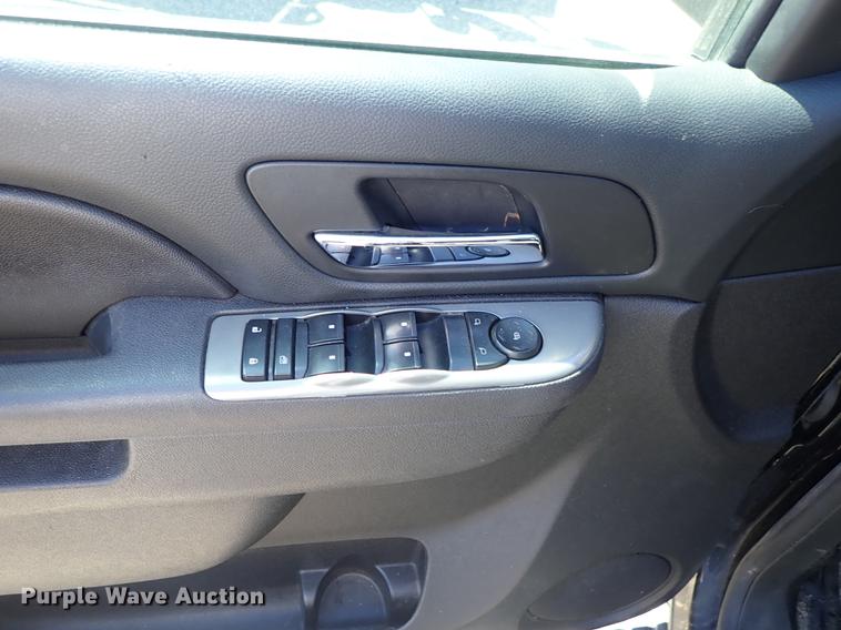 image for item DF1044 2013 Chevrolet Tahoe Police SUV