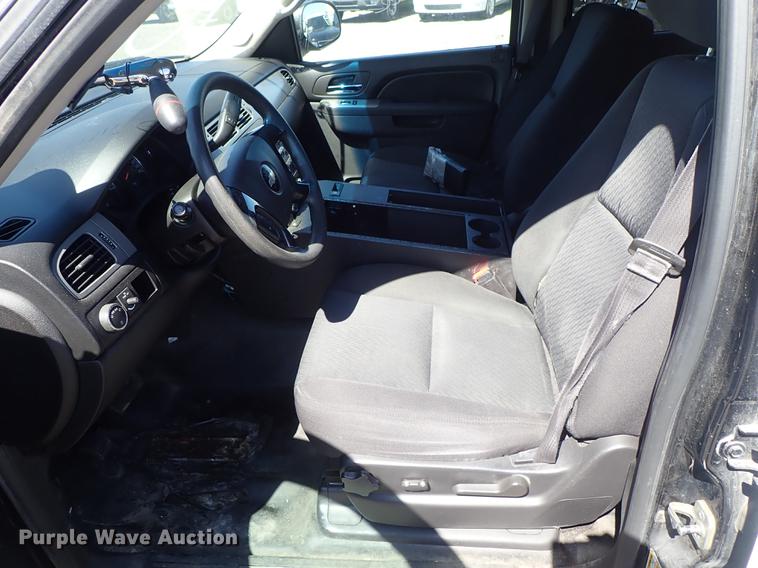 image for item DF1044 2013 Chevrolet Tahoe Police SUV