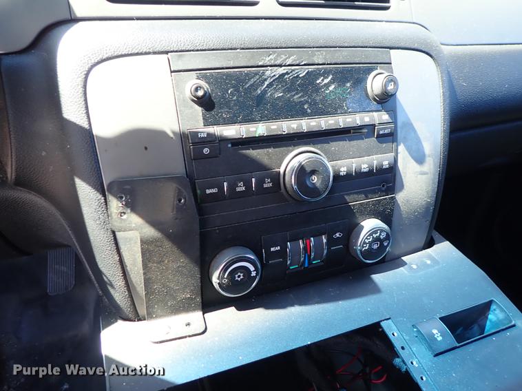 image for item DF1044 2013 Chevrolet Tahoe Police SUV