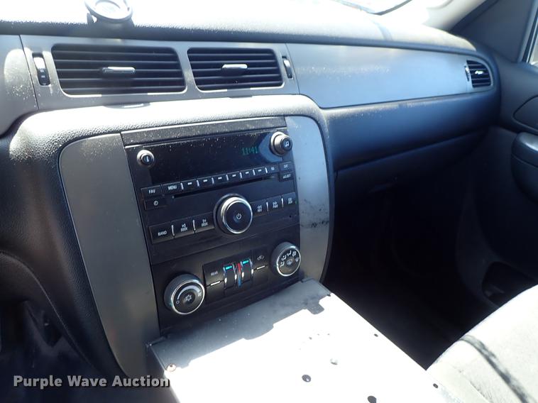 image for item DF1045 2013 Chevrolet Tahoe Police SUV