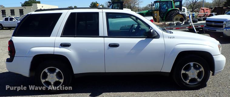 image for item DF1051 2008 Chevrolet TrailBlazer LS SUV