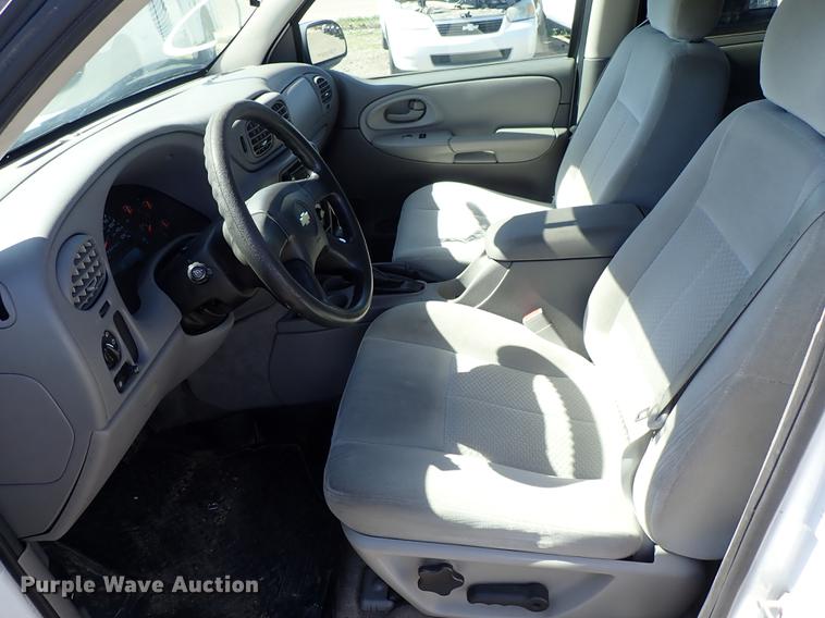 image for item DF1051 2008 Chevrolet TrailBlazer LS SUV