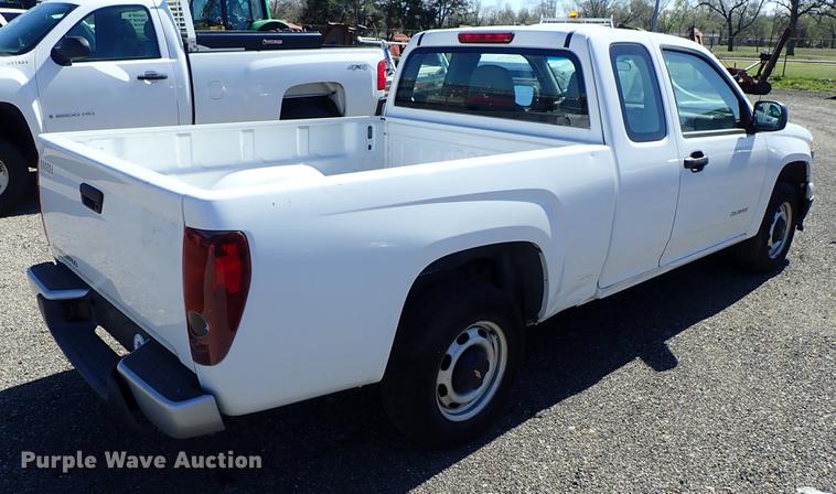 image for item DF1052 2005 Chevrolet Colorado Ext. Cab pickup truck