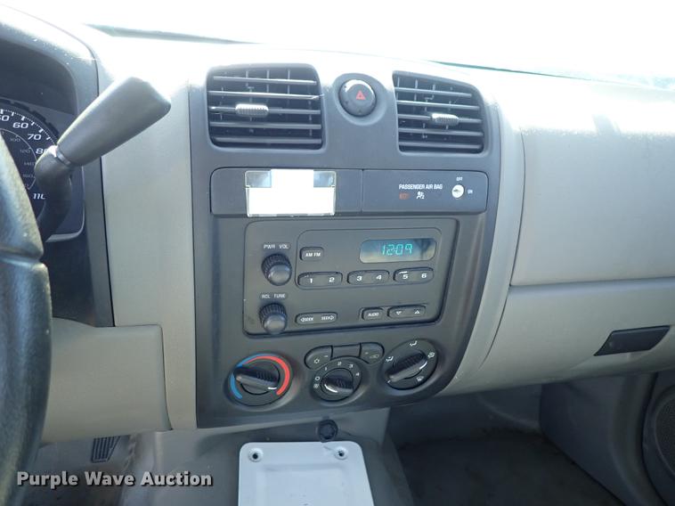 image for item DF1052 2005 Chevrolet Colorado Ext. Cab pickup truck