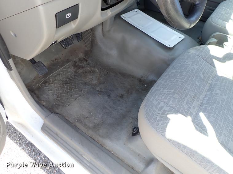 image for item DF1052 2005 Chevrolet Colorado Ext. Cab pickup truck