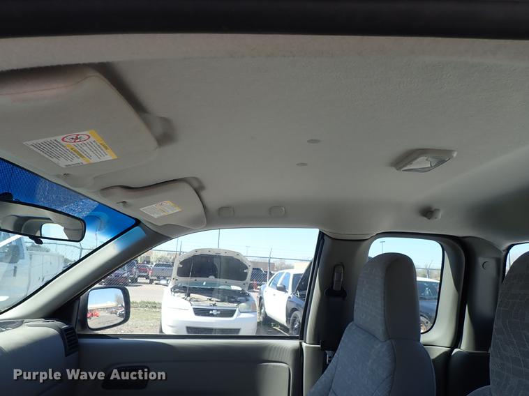 image for item DF1052 2005 Chevrolet Colorado Ext. Cab pickup truck