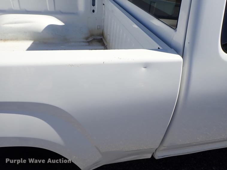 image for item DF1052 2005 Chevrolet Colorado Ext. Cab pickup truck