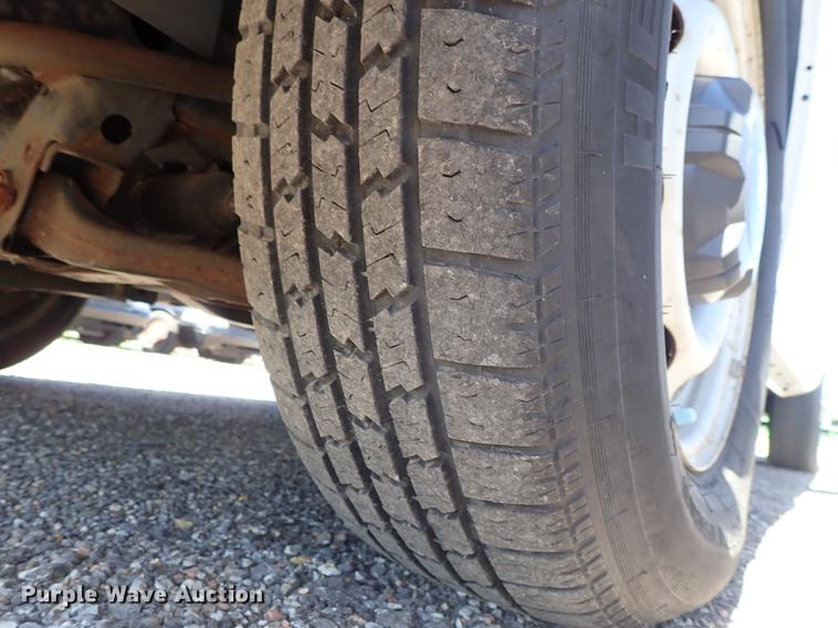 image for item DF1052 2005 Chevrolet Colorado Ext. Cab pickup truck