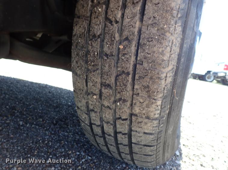 image for item DF1052 2005 Chevrolet Colorado Ext. Cab pickup truck