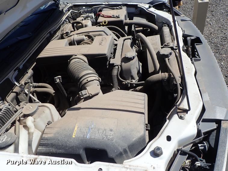 image for item DF1052 2005 Chevrolet Colorado Ext. Cab pickup truck