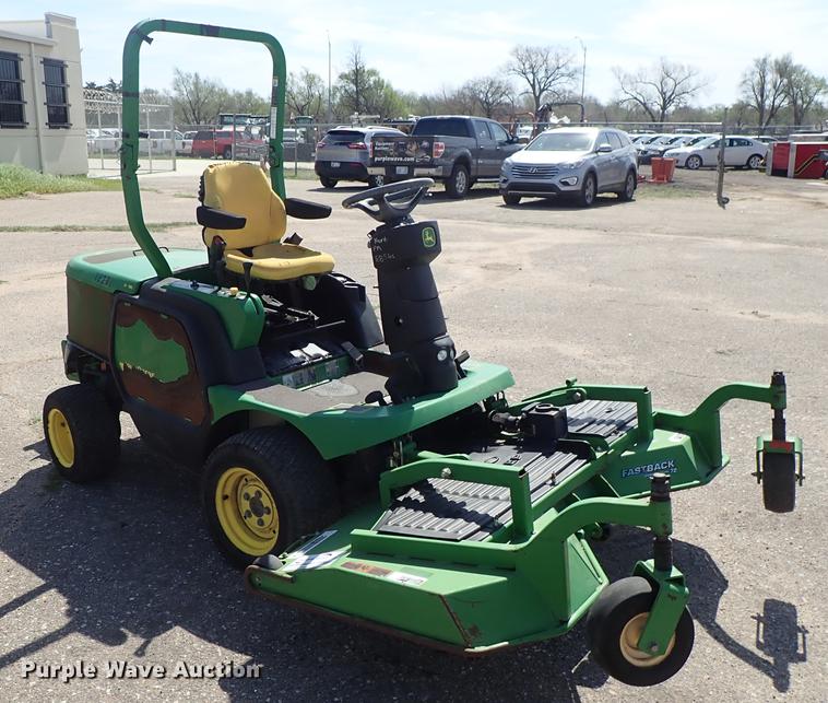 image for item DF1054 2008 John Deere 1445 Series II lawn mower