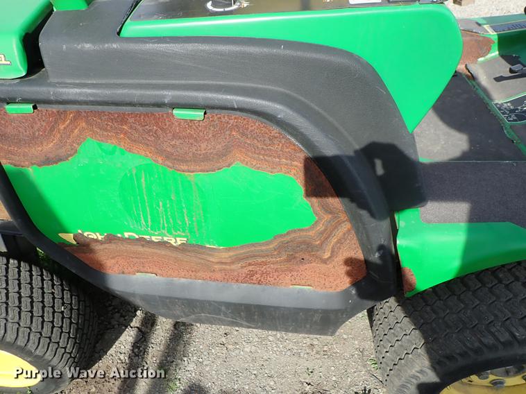 image for item DF1054 2008 John Deere 1445 Series II lawn mower
