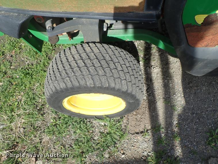 image for item DF1054 2008 John Deere 1445 Series II lawn mower