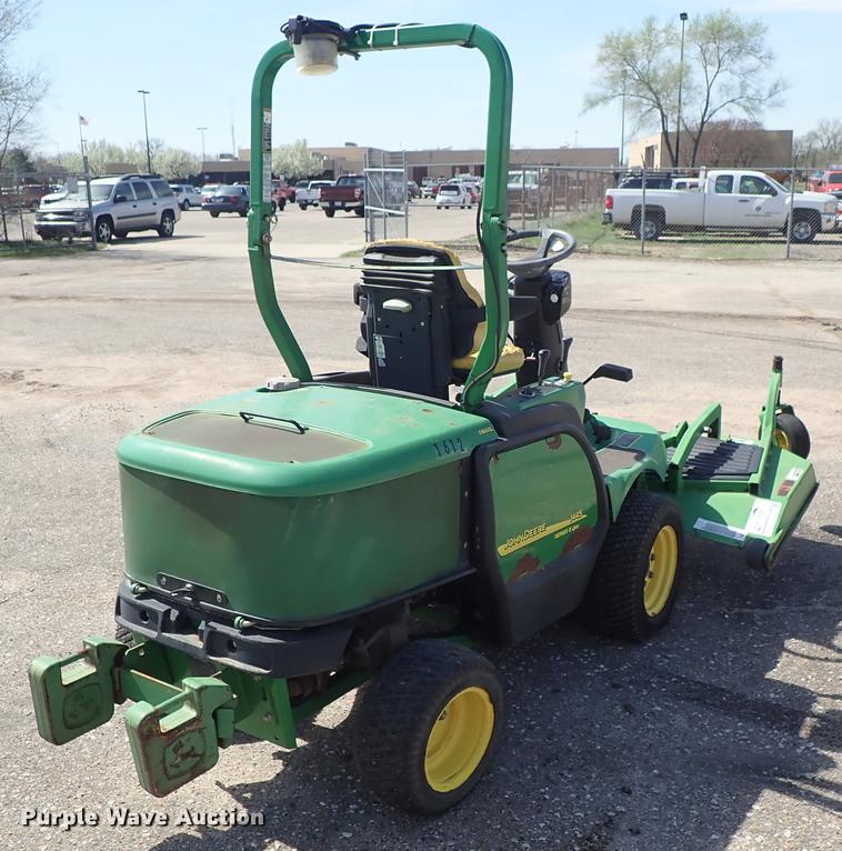 image for item DF1055 2008 John Deere 1445 Series II lawn mower
