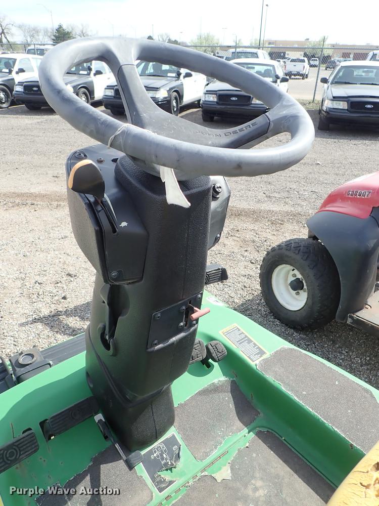 image for item DF1055 2008 John Deere 1445 Series II lawn mower