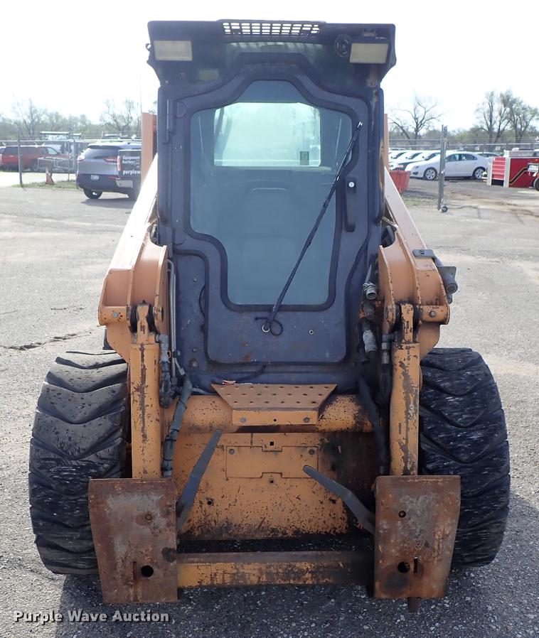 image for item DF1057 2007 Case 440 skid steer
