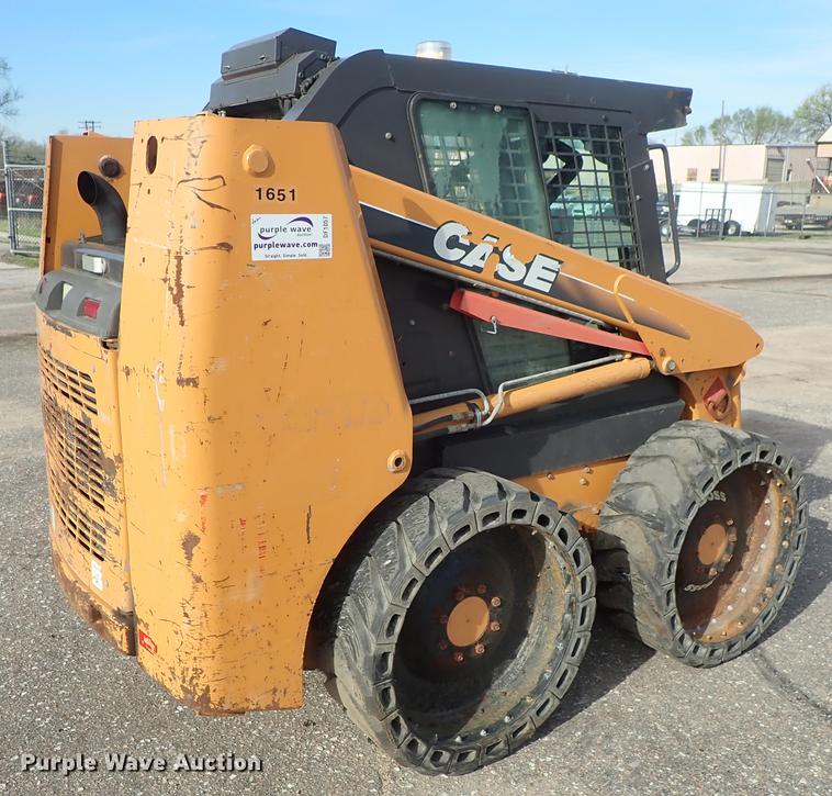 image for item DF1057 2007 Case 440 skid steer