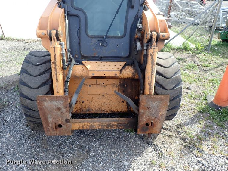 image for item DF1057 2007 Case 440 skid steer
