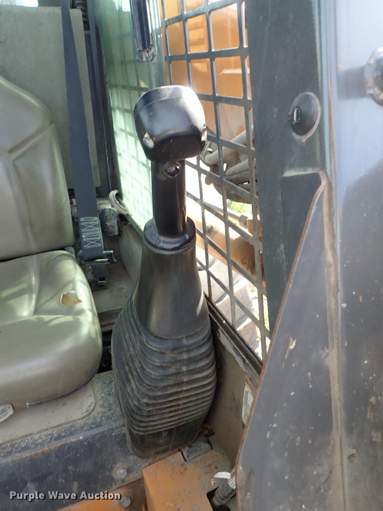 image for item DF1057 2007 Case 440 skid steer