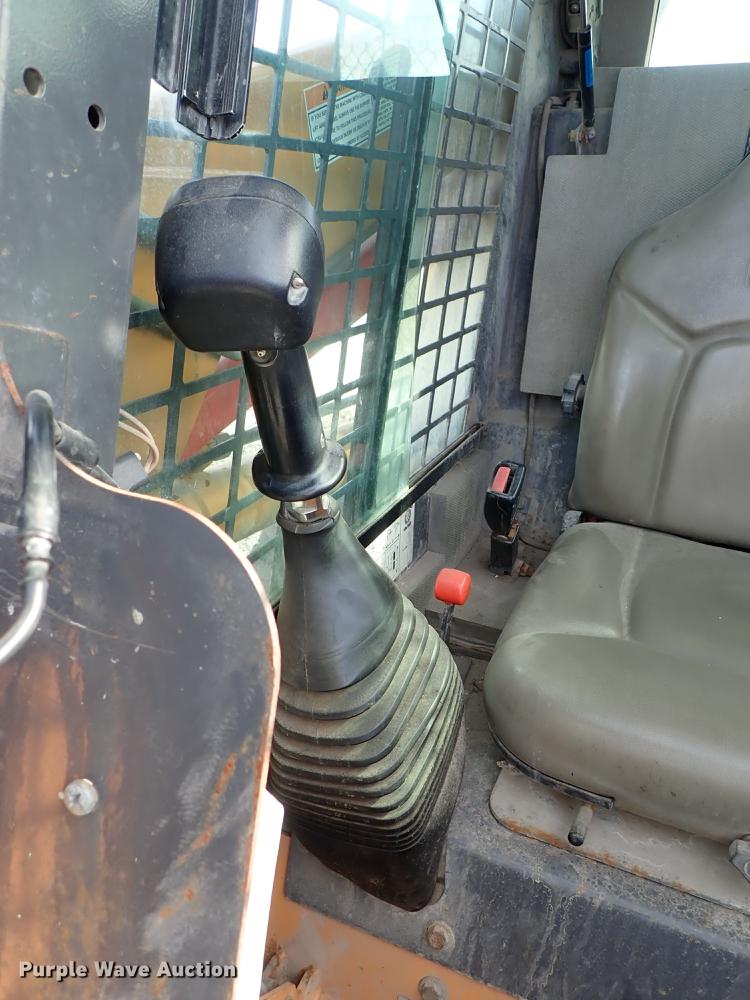 image for item DF1057 2007 Case 440 skid steer