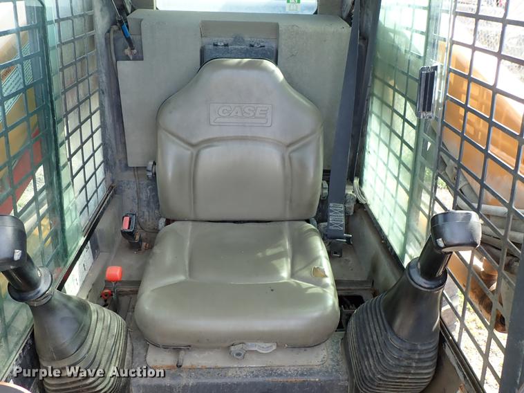 image for item DF1057 2007 Case 440 skid steer