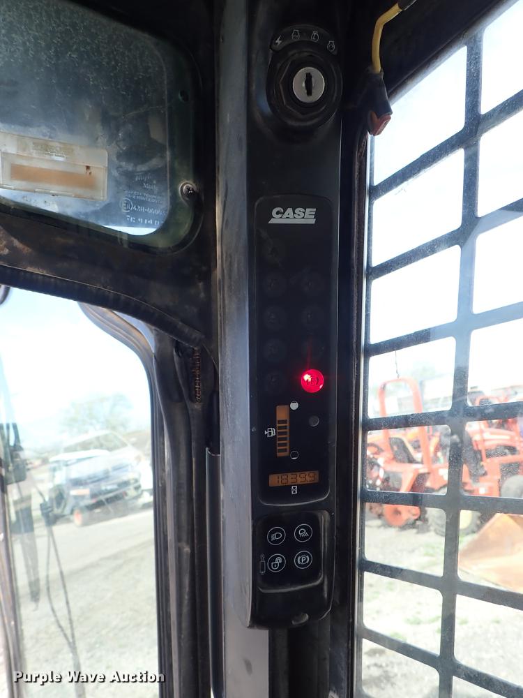 image for item DF1057 2007 Case 440 skid steer