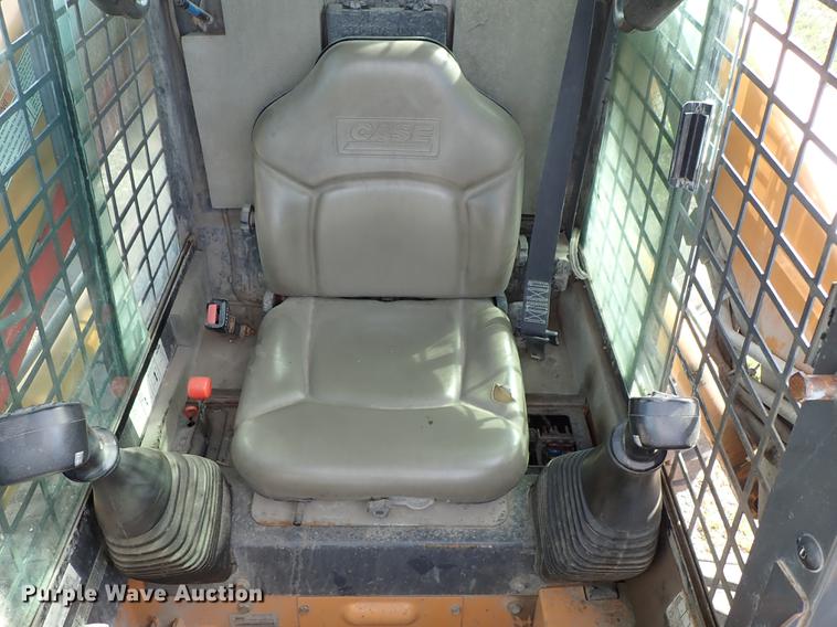image for item DF1057 2007 Case 440 skid steer