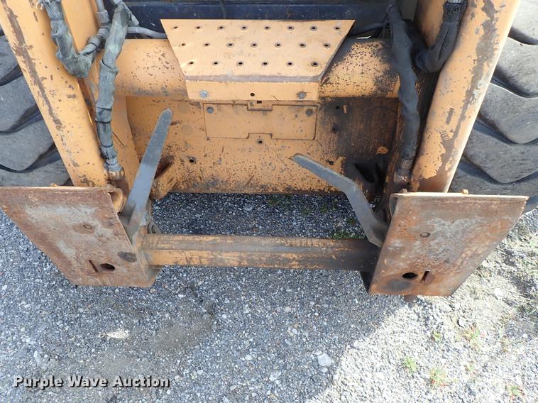 image for item DF1057 2007 Case 440 skid steer