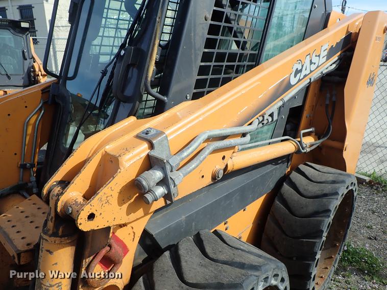 image for item DF1057 2007 Case 440 skid steer
